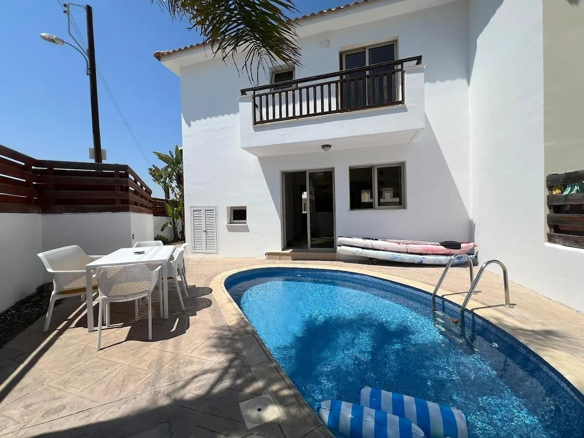 Amour Et Citrons Protaras Villa
